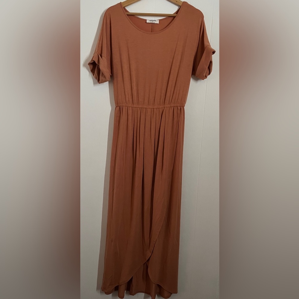 Zenana Maxi Dress size Large, stretch waist short sleeve coral.